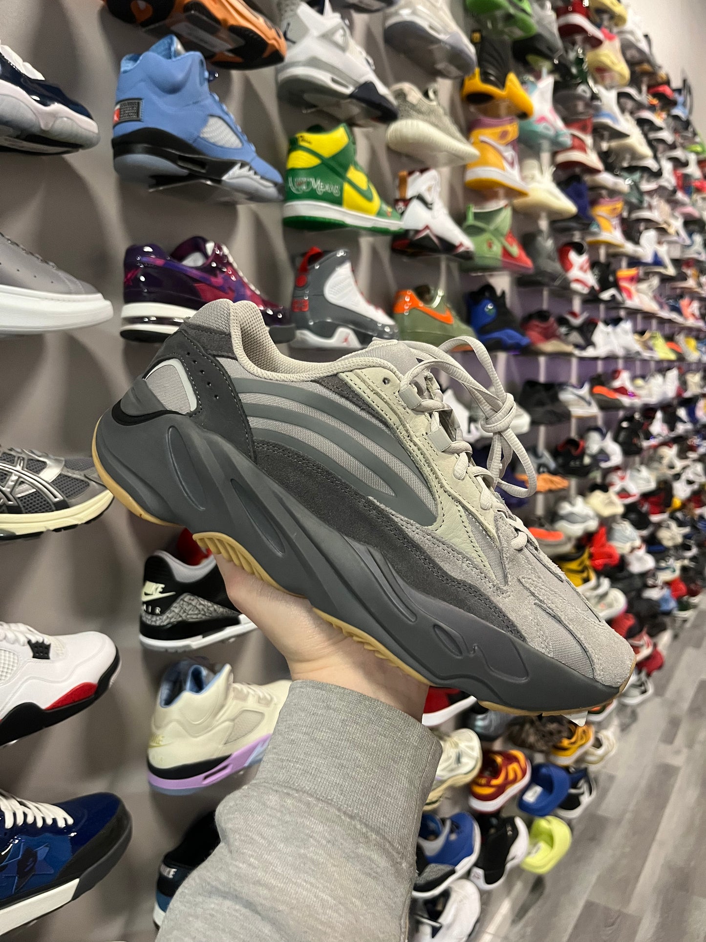 Yeezy 700 Tephra / Brand New