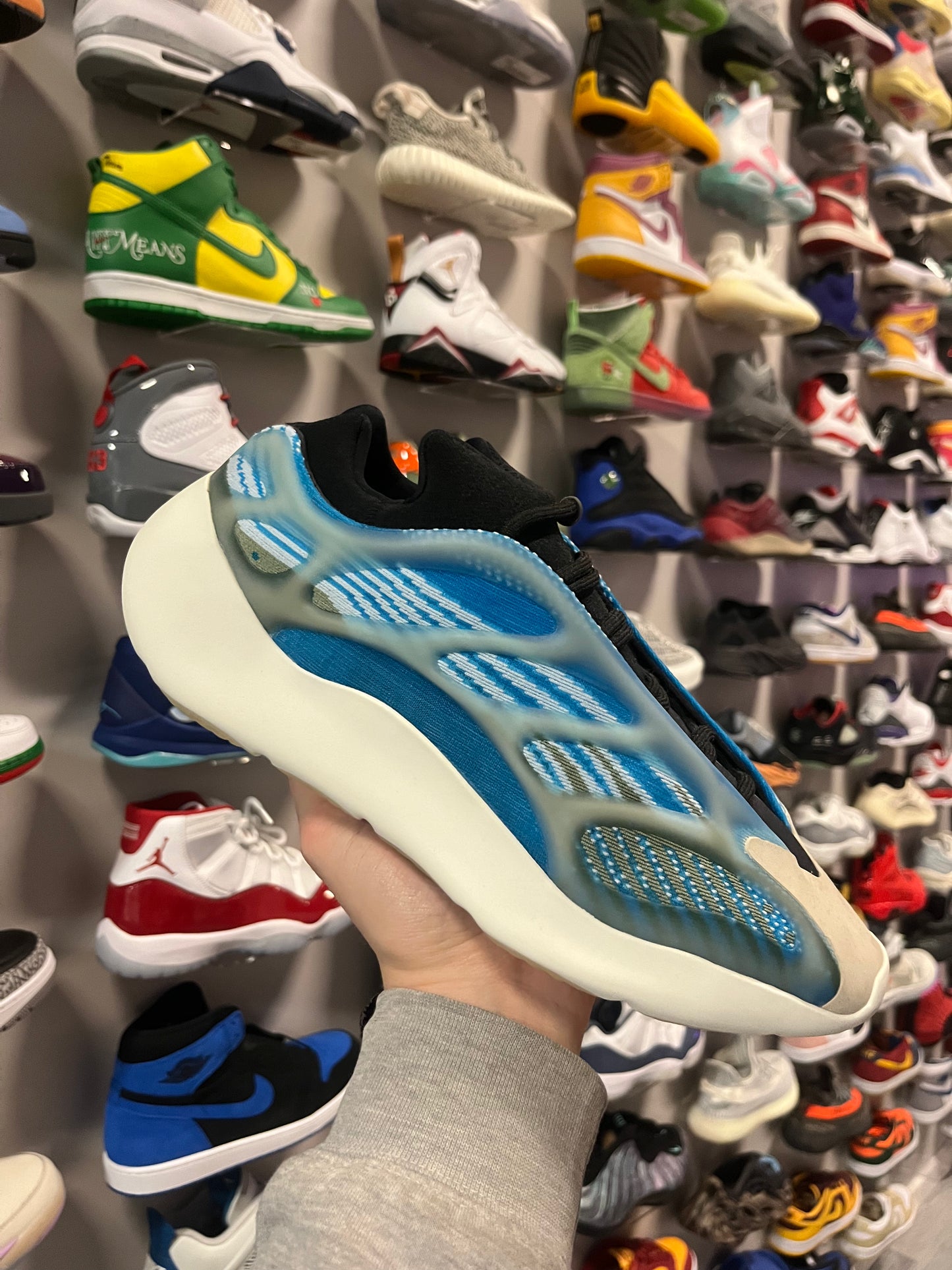 Yeezy 700 Arzareth / Brand New