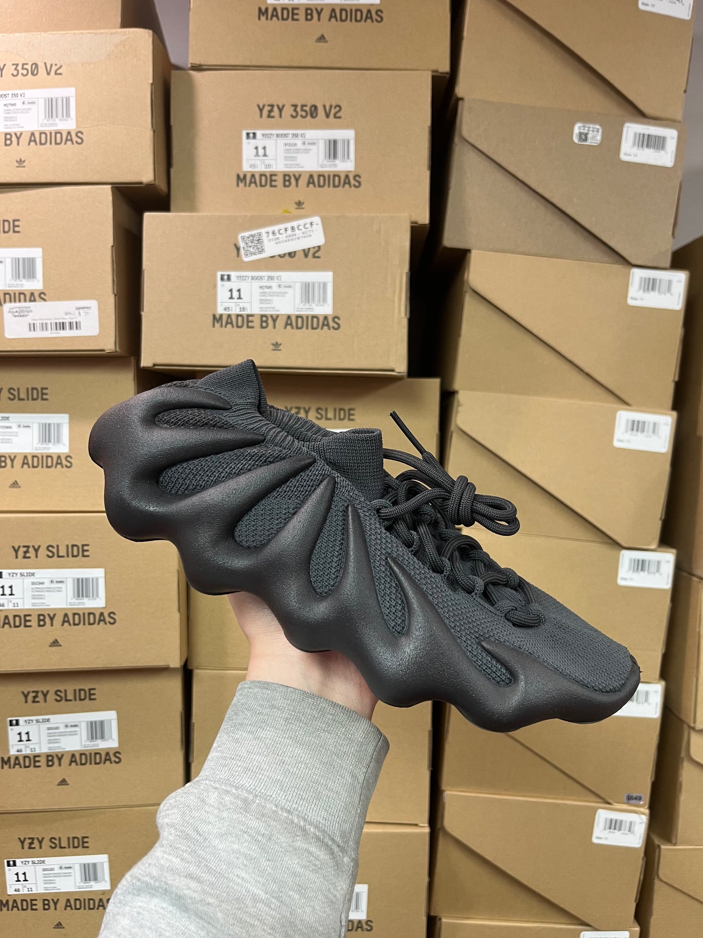 Yeezy 450 Utility Black / Brand New