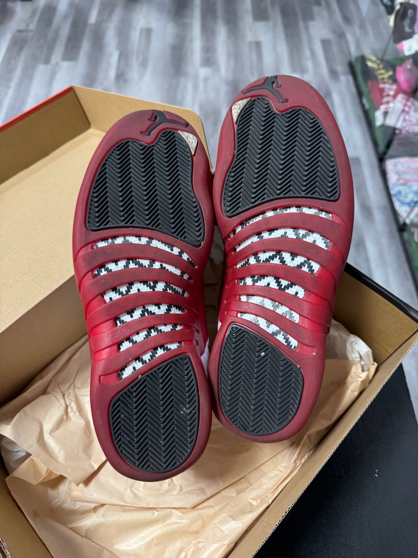 Jordan 12 Cherry / Preowned