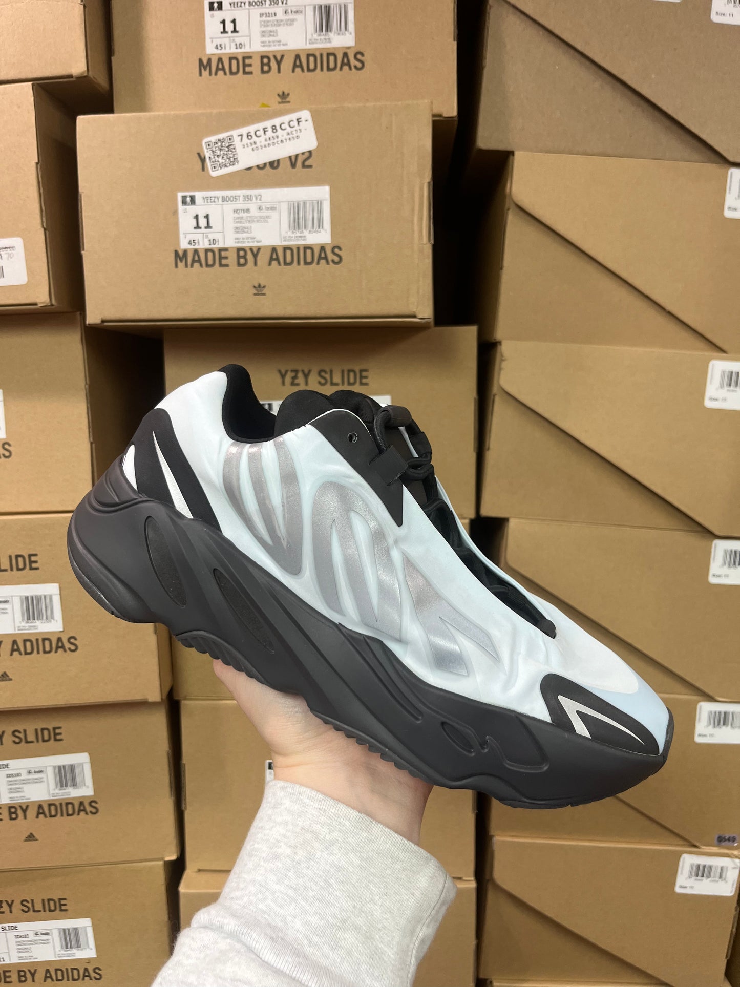 Yeezy 700 MNVN Blue Tint / Brand New