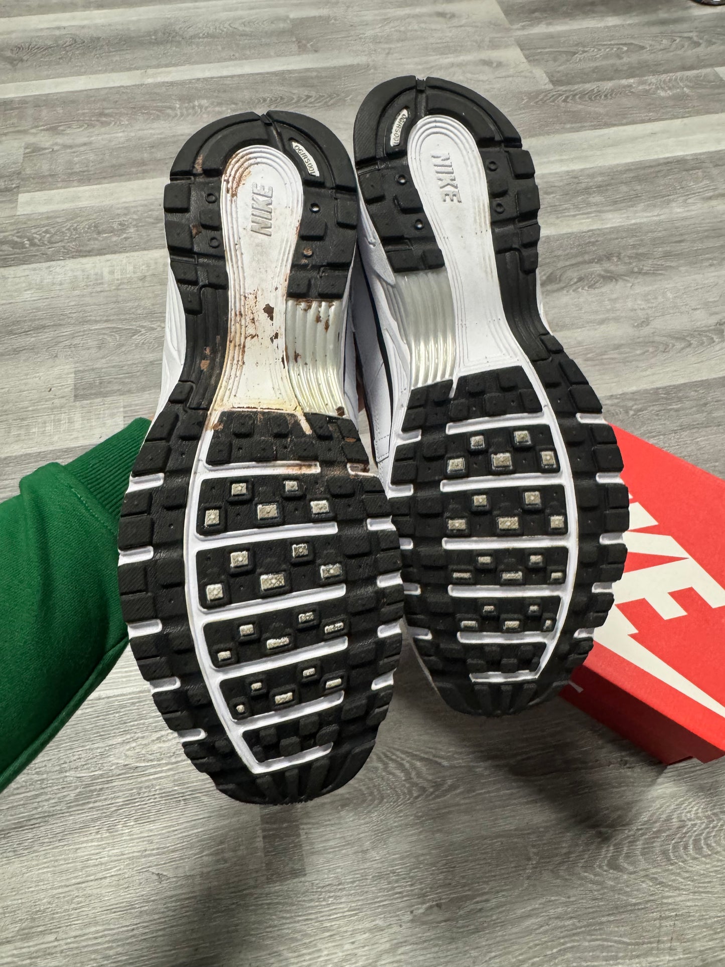 Nike P-6000 White Metallic Silver / Preowned