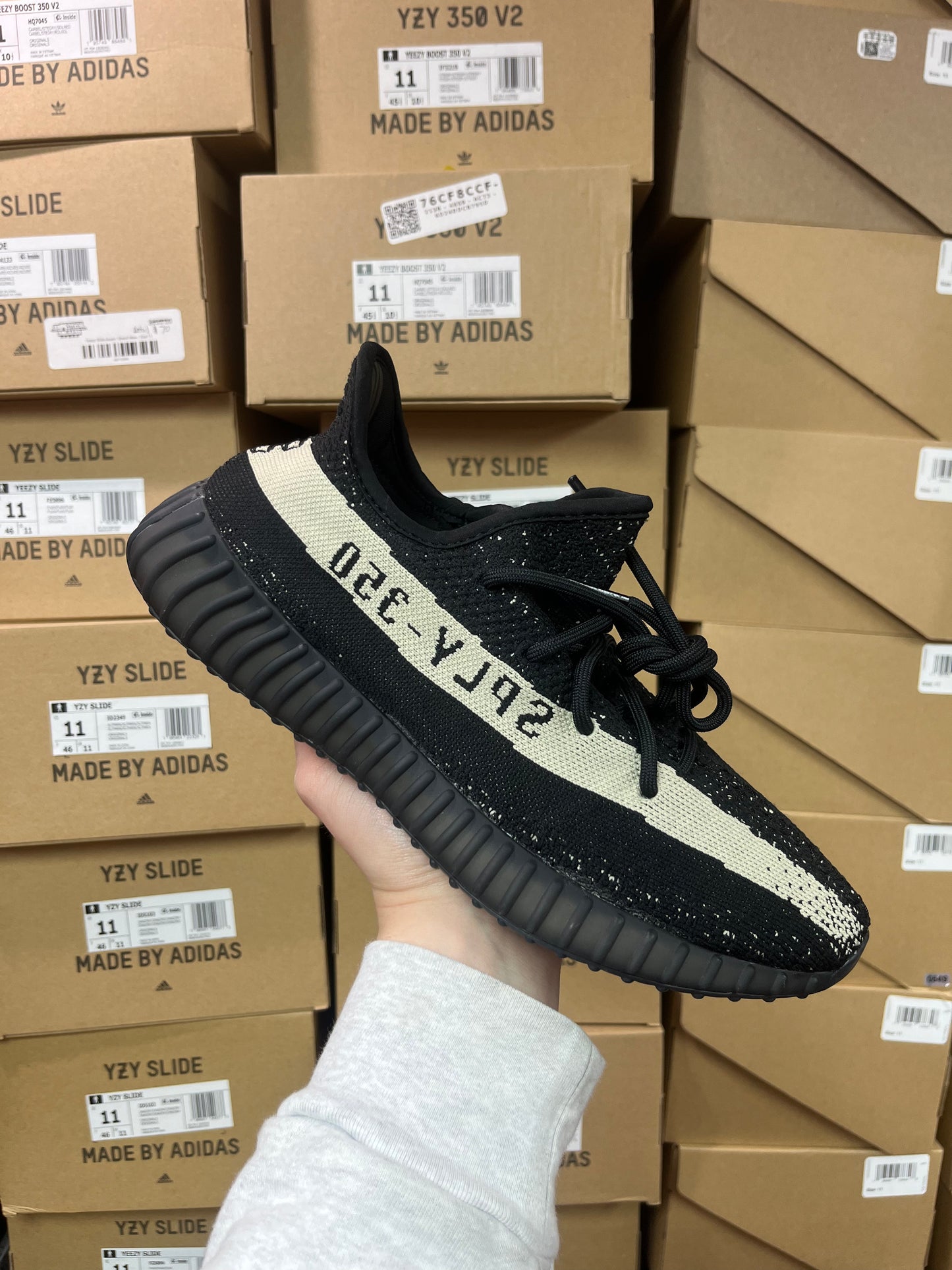 Yeezy 350 Oreo Stripe / Brand New