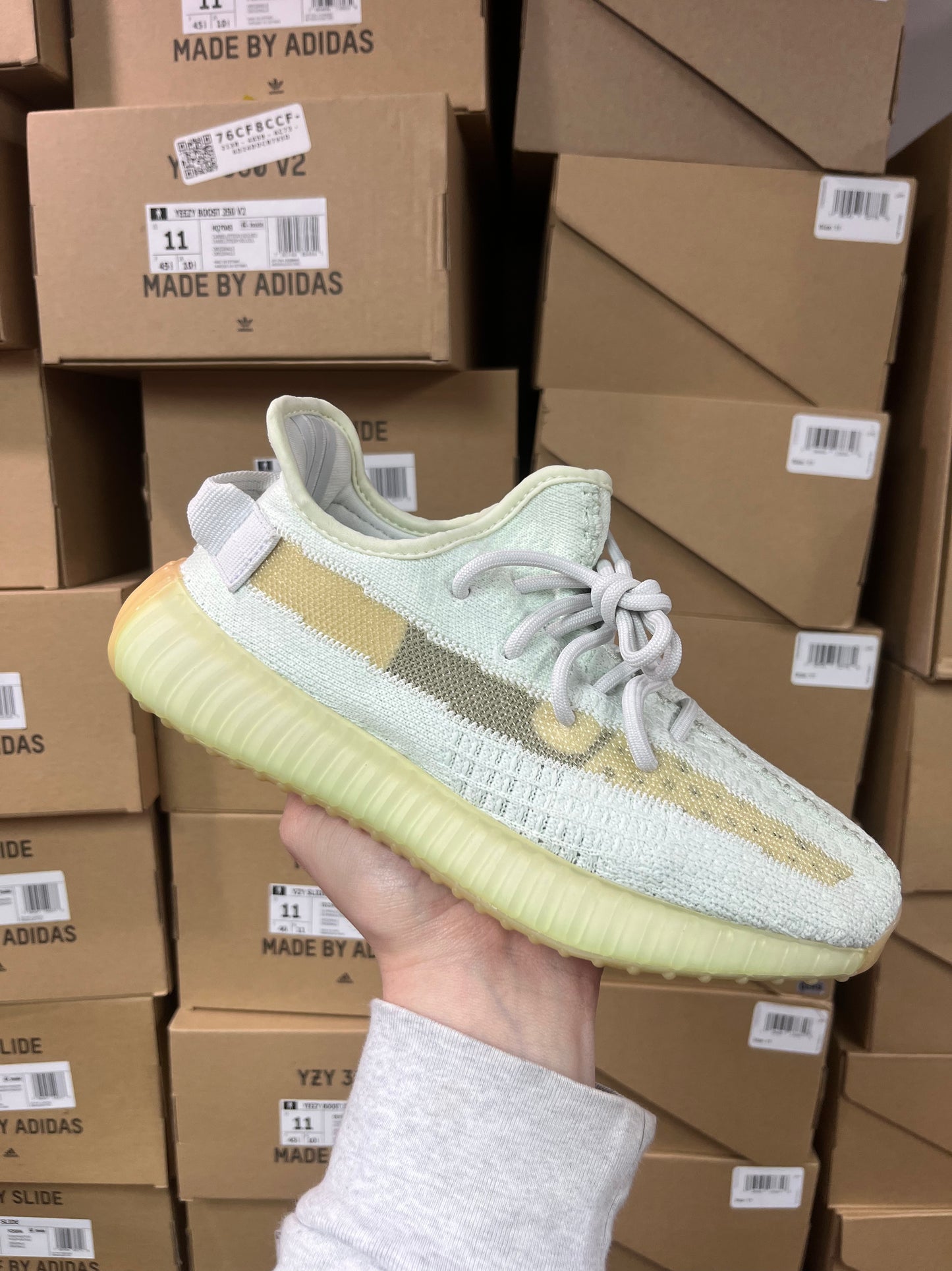 Yeezy 350 Hyperspace / Brand New