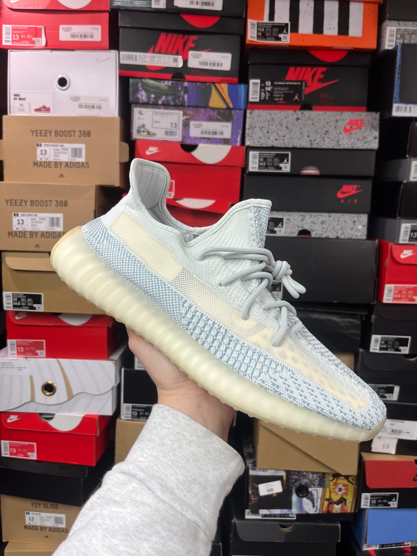 Yeezy 350 Cloud White / Brand New