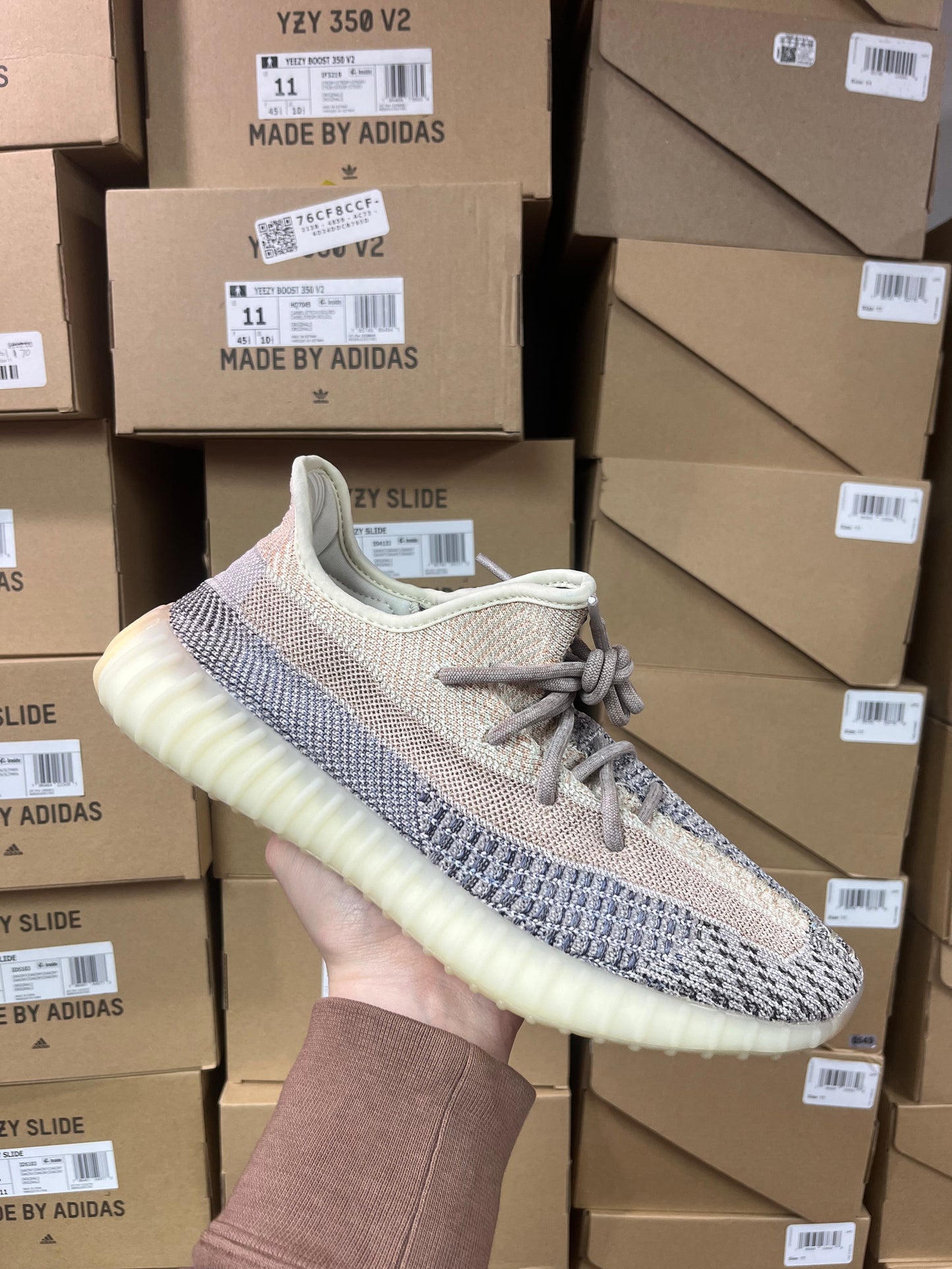 Yeezy 350 Ash Pearl / Brand New