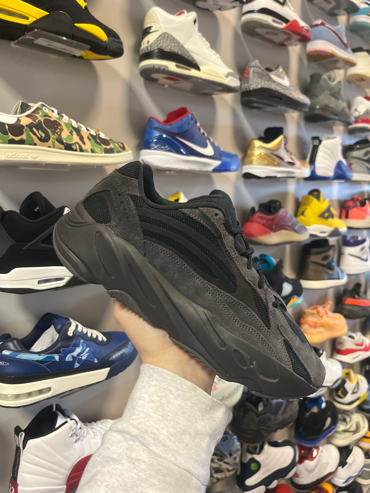 Yeezy 700 Vanta / Brand New