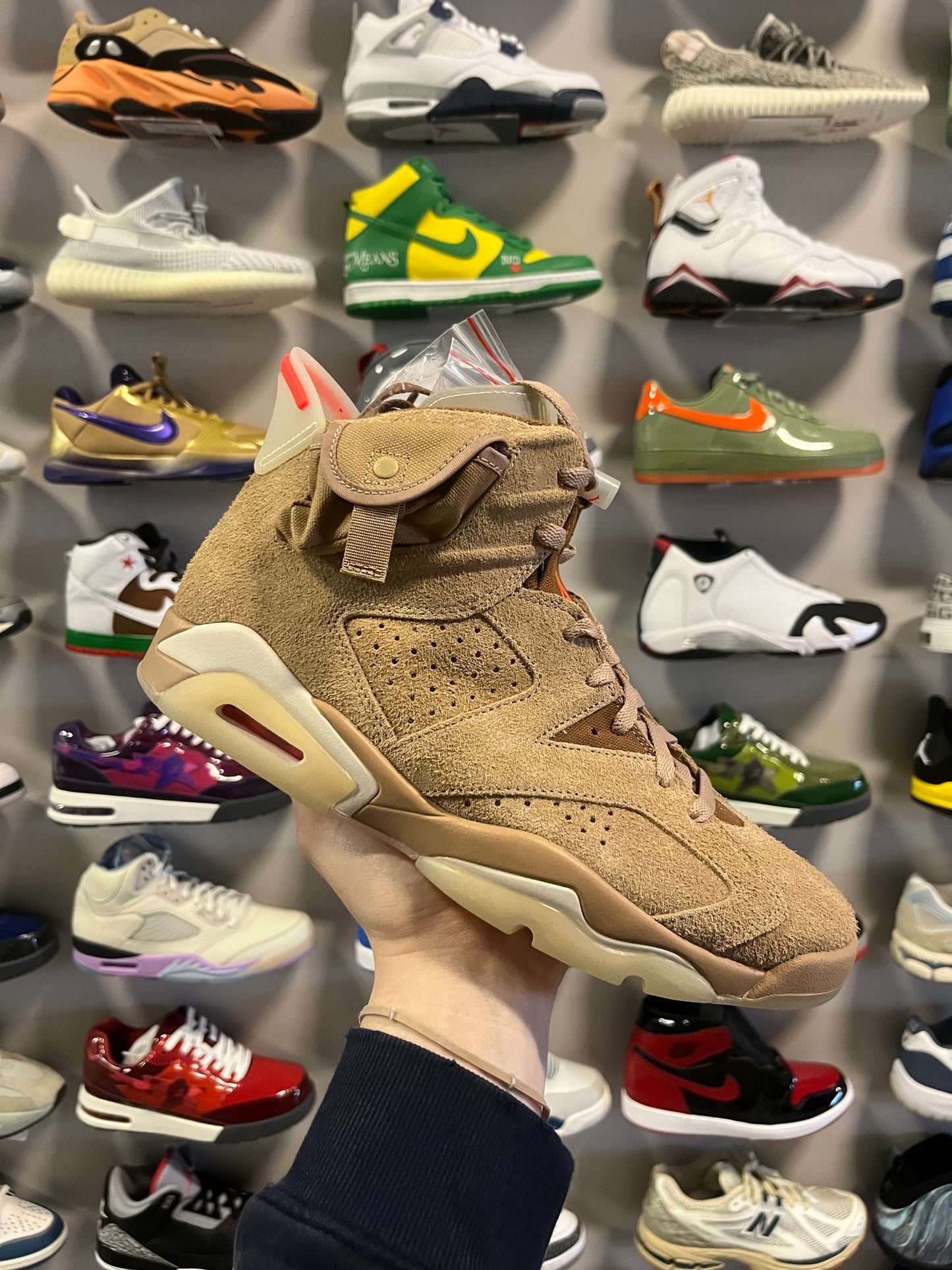 Jordan 6 Travis Scott British Khaki / Brand New