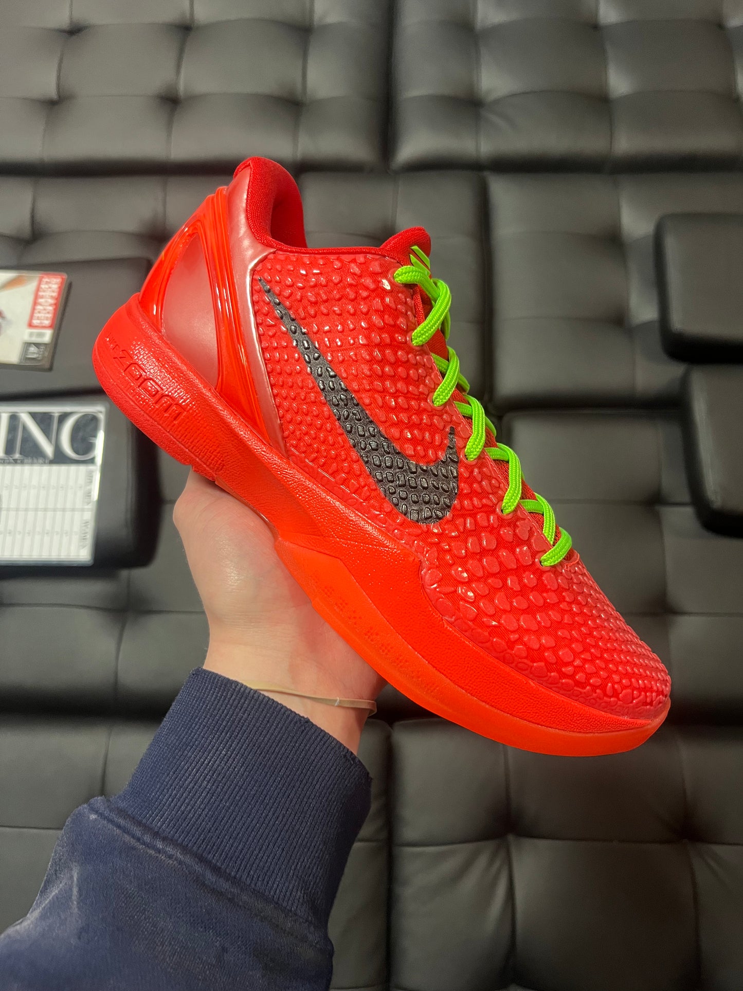 Kobe 6 Reverse Grinch / Brand New