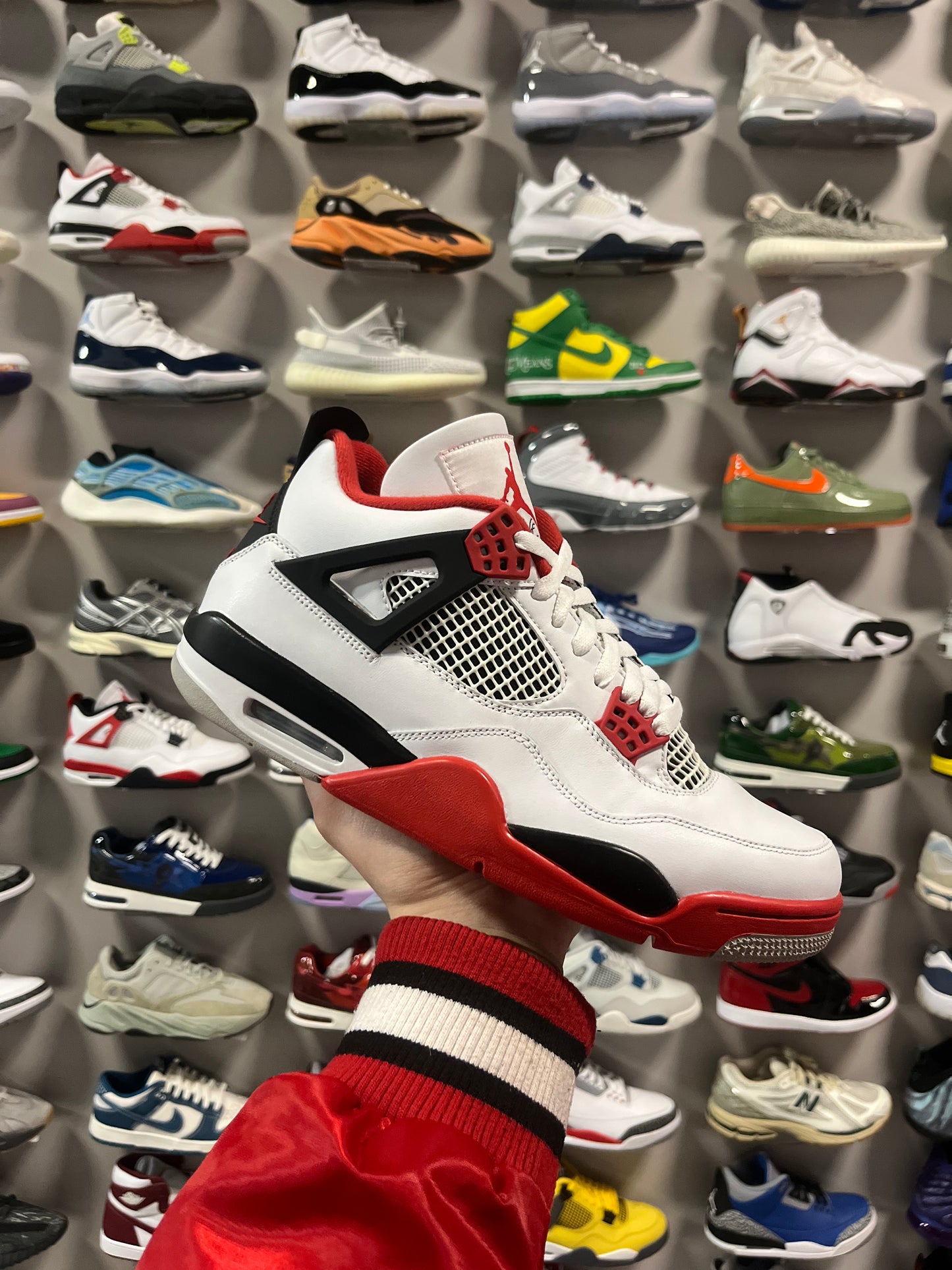 Jordan 4 Fire Red OG / Brand New