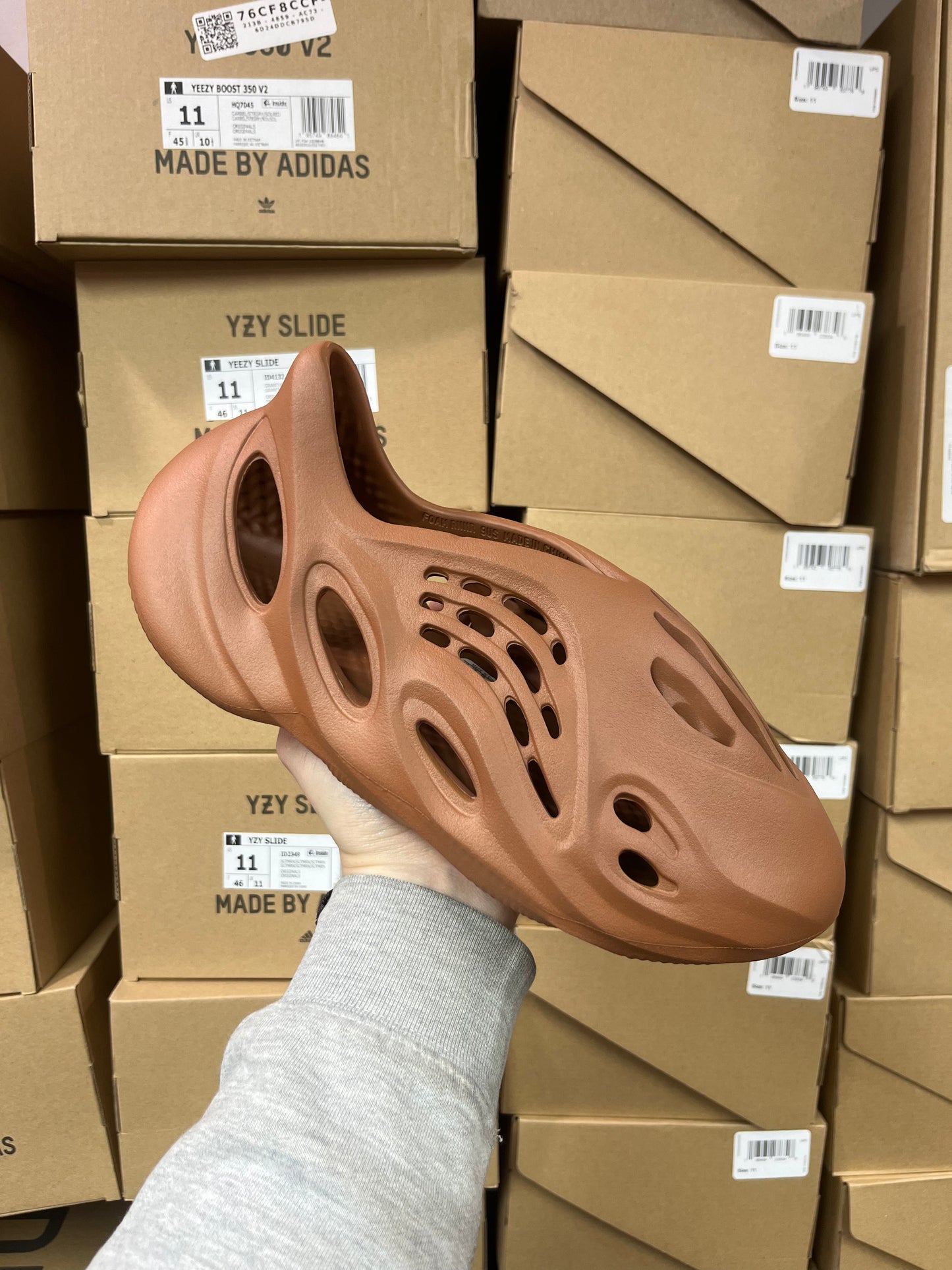 Yeezy Foam Runner Clay Red / Brand New