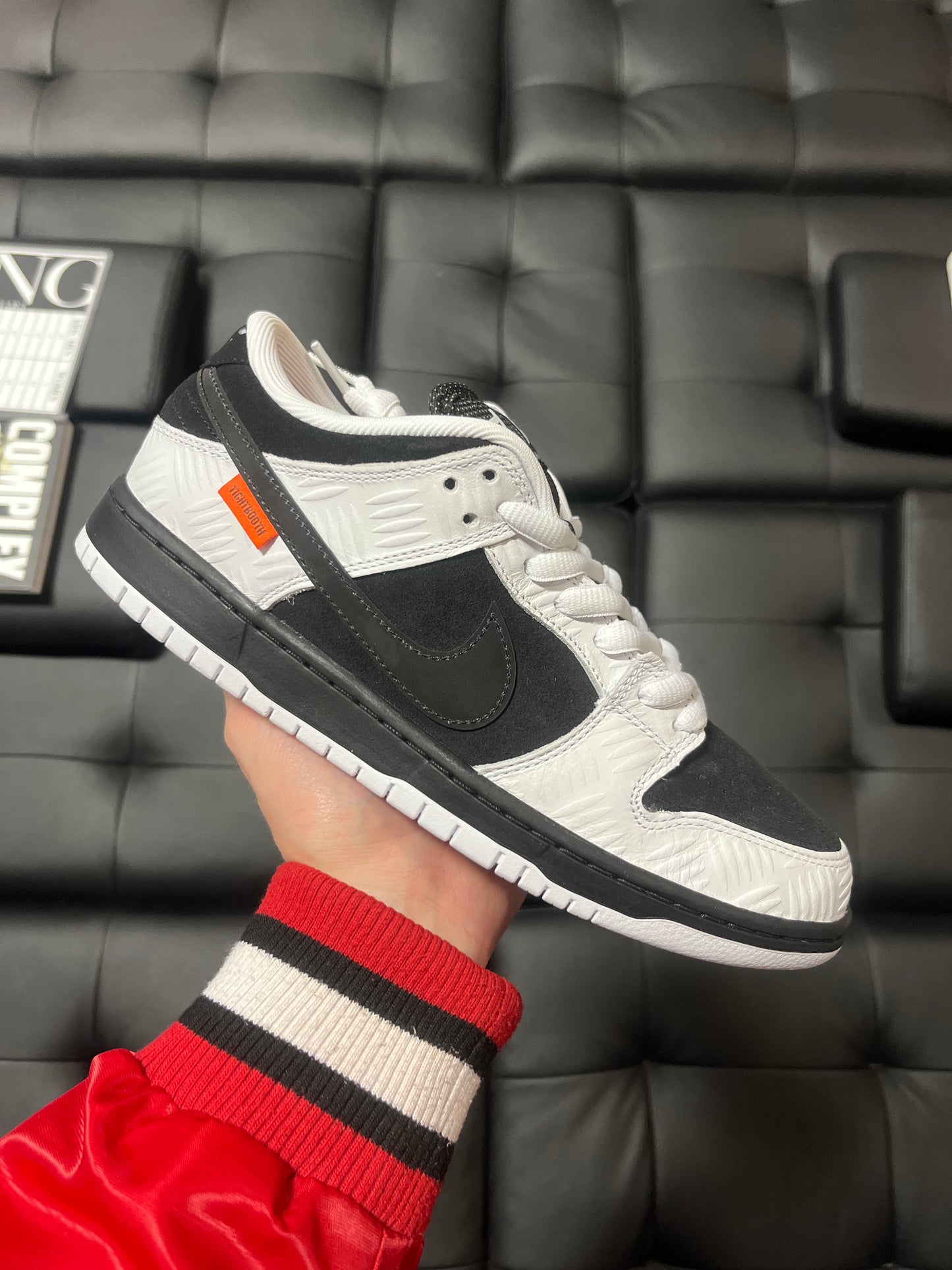 Dunk Low SB Tightbooth / Brand New