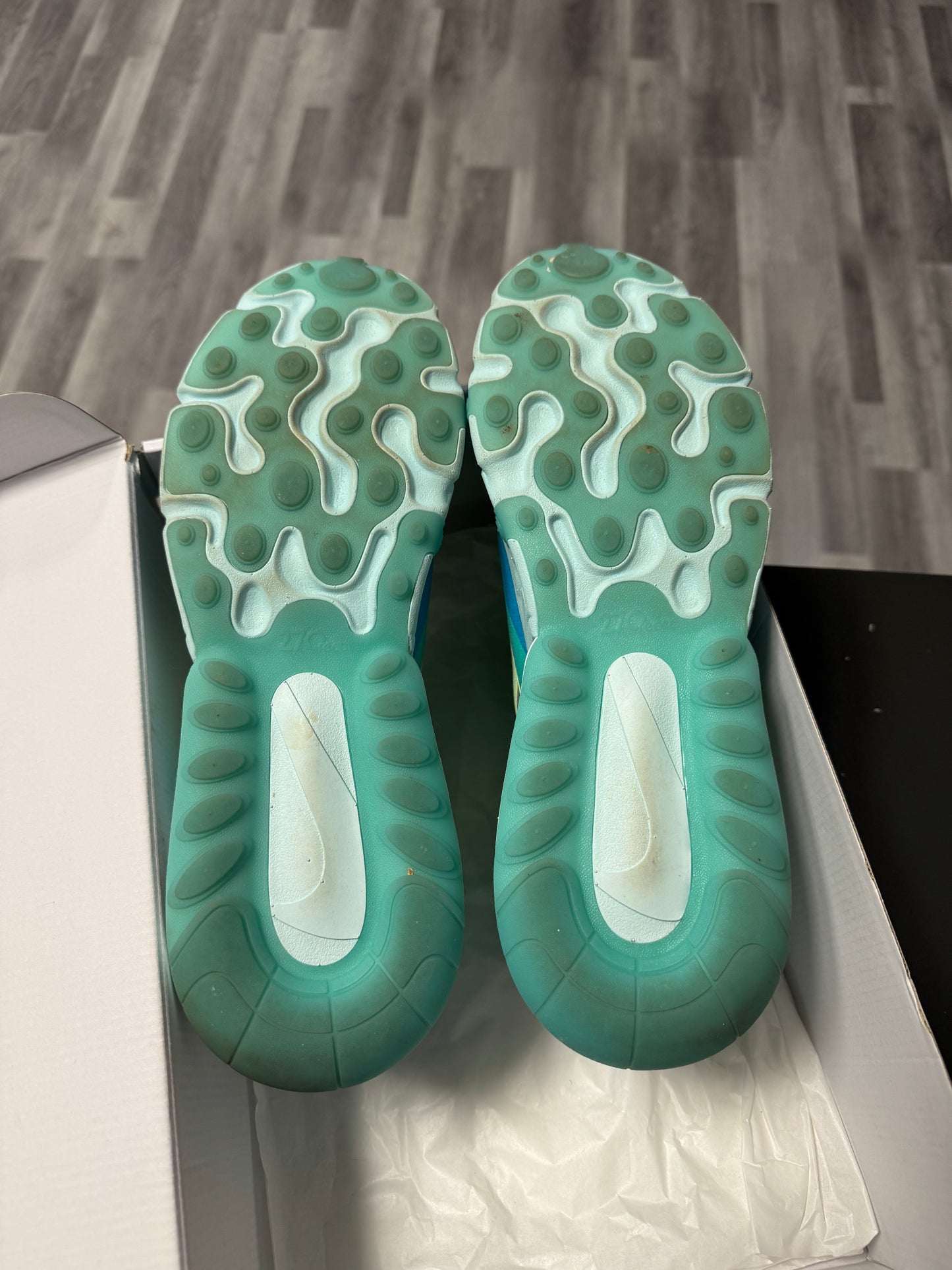 Air Max 270 React Hyper Jade / Preowned