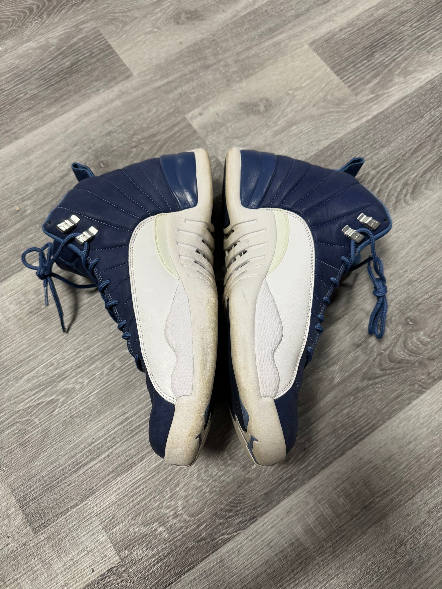 Jordan 12 Indigo / Preowned