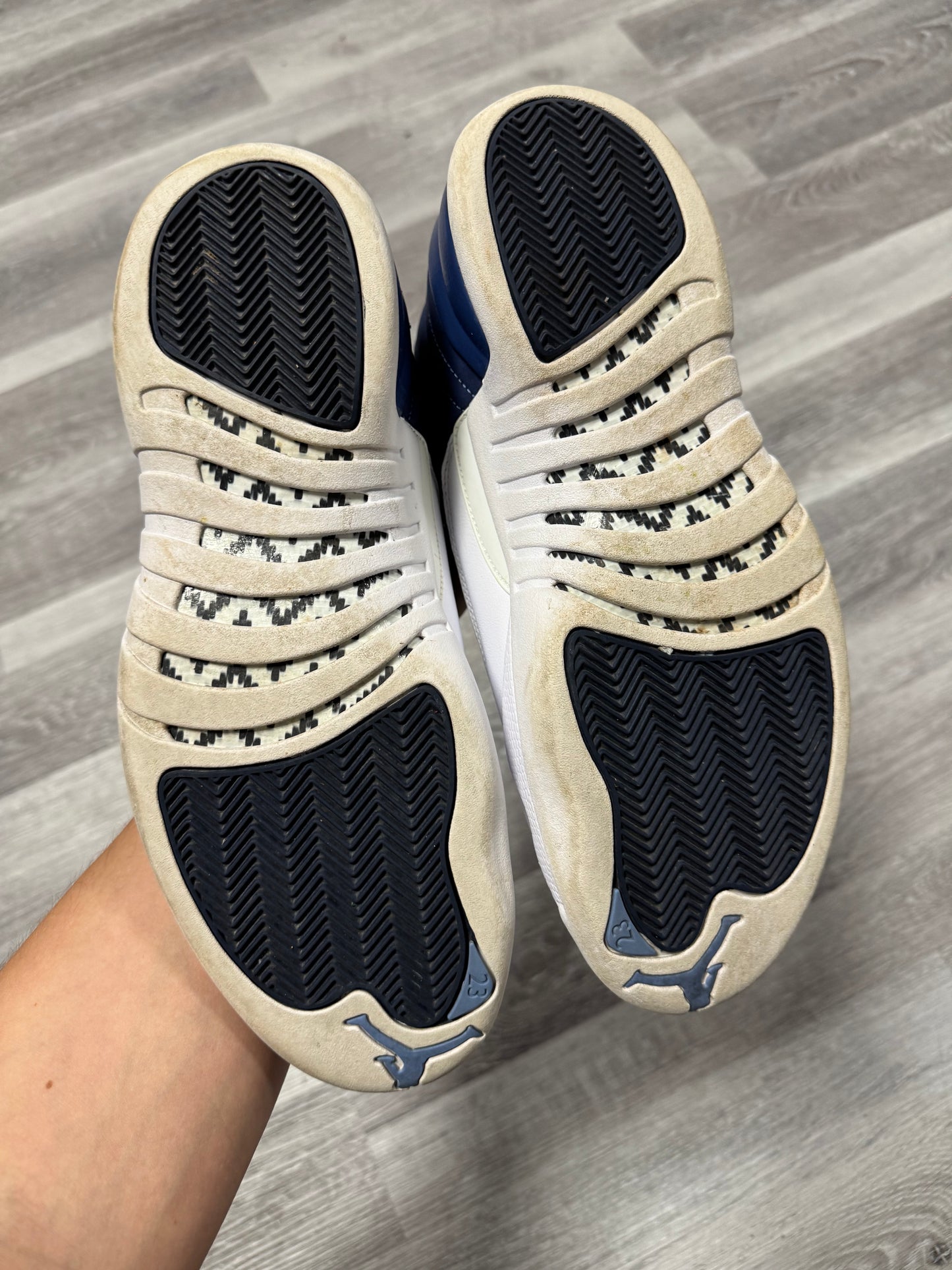 Jordan 12 Indigo / Preowned