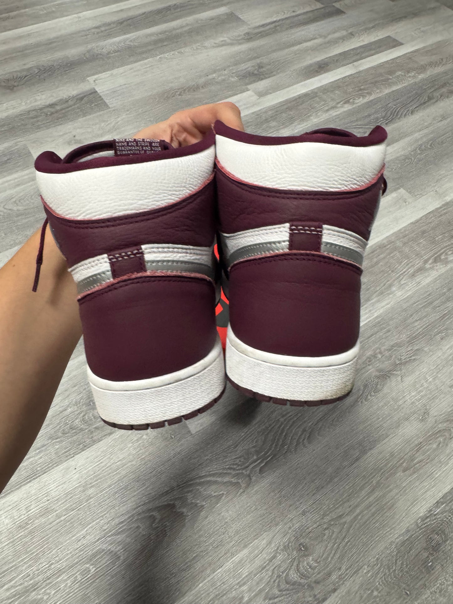 Jordan 1 Bordeaux / Preowned