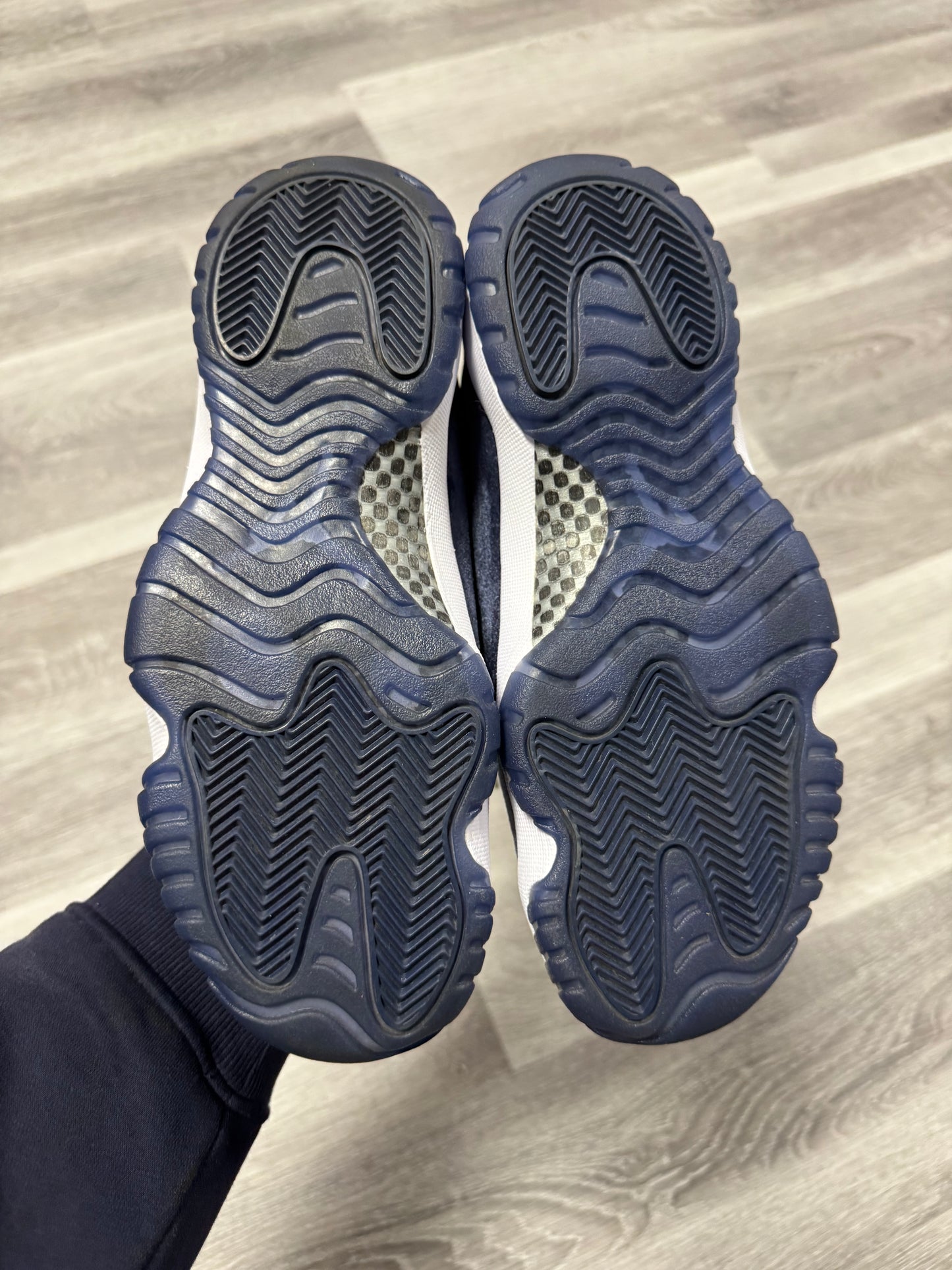 Jordan 11 Midnight Navy / Preowned
