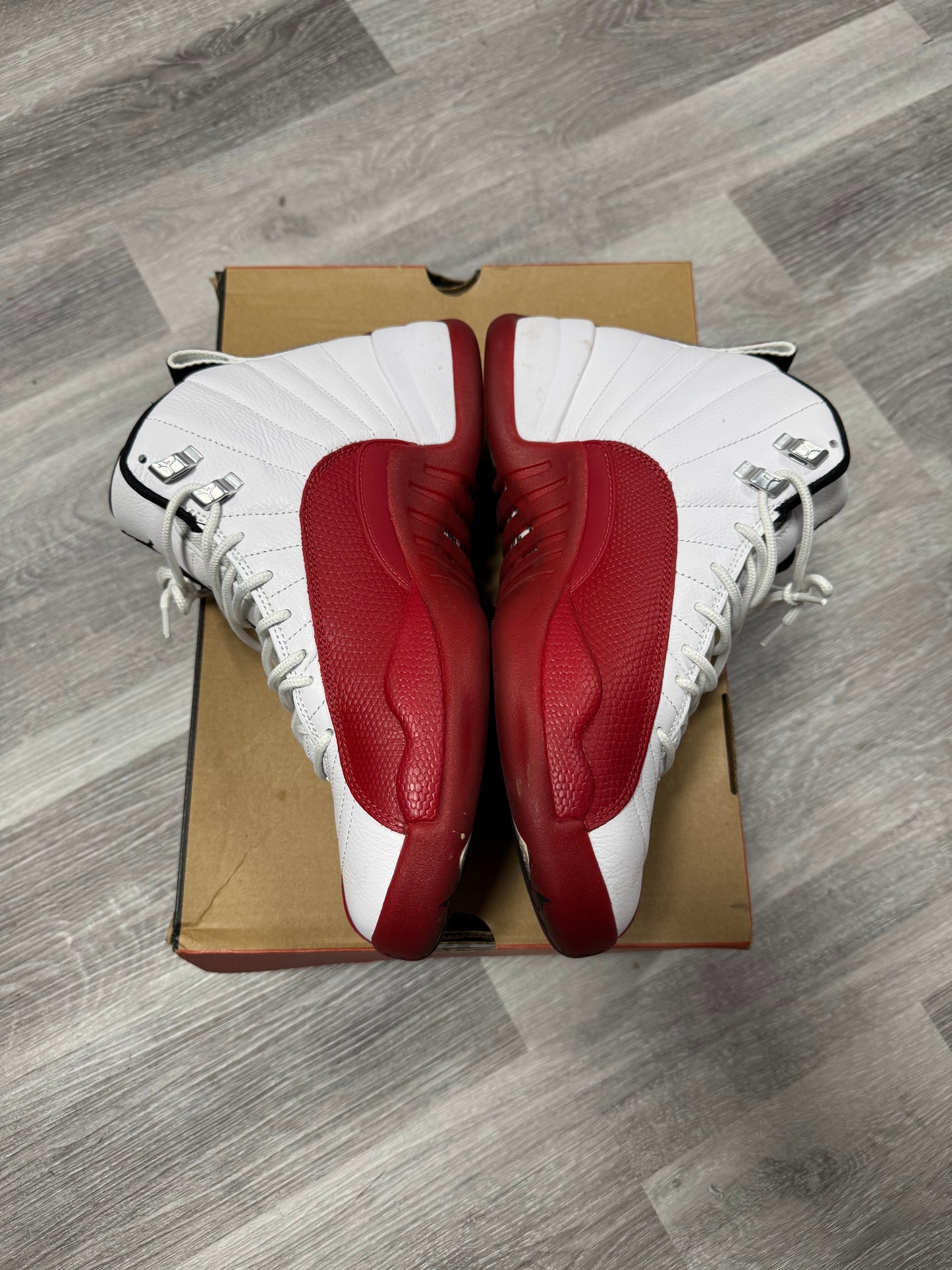 Jordan 12 Cherry / Preowned