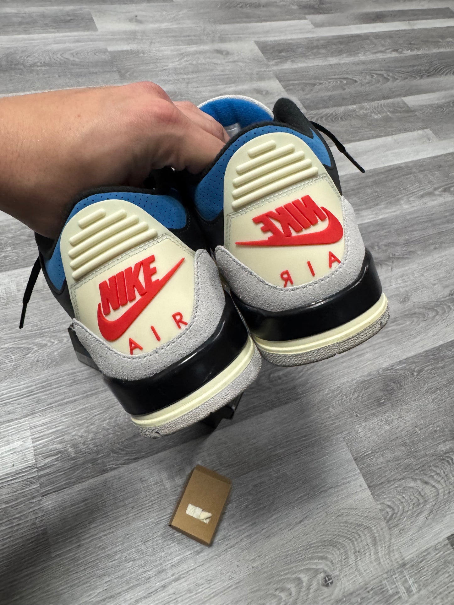 Jordan 3 Rare Air / Preowned