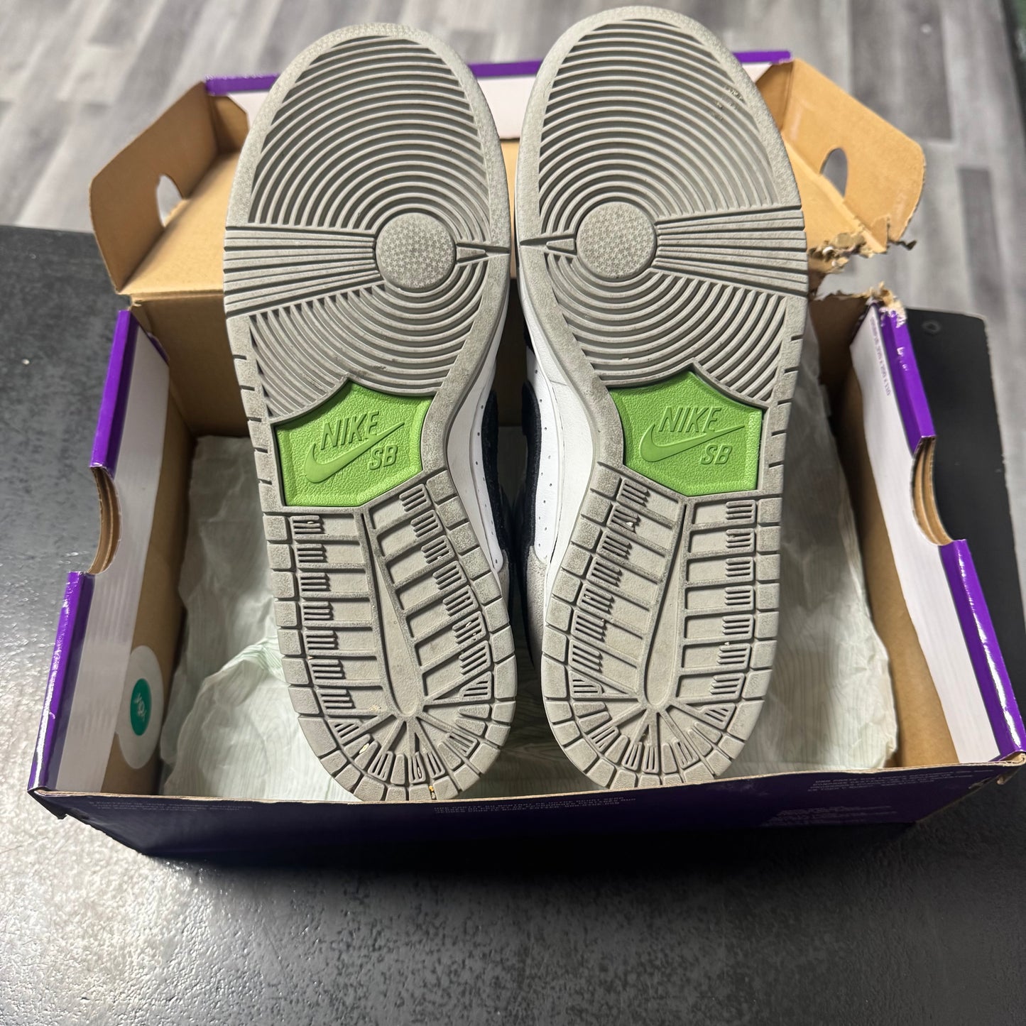 Dunk Low SB Chlorophyll / Preowned