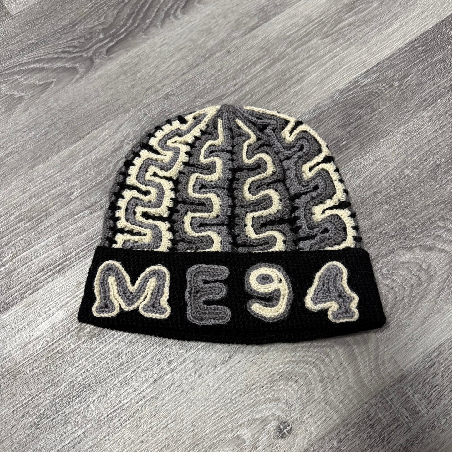 Supreme Yarn Applique Beanie (Black Grey)