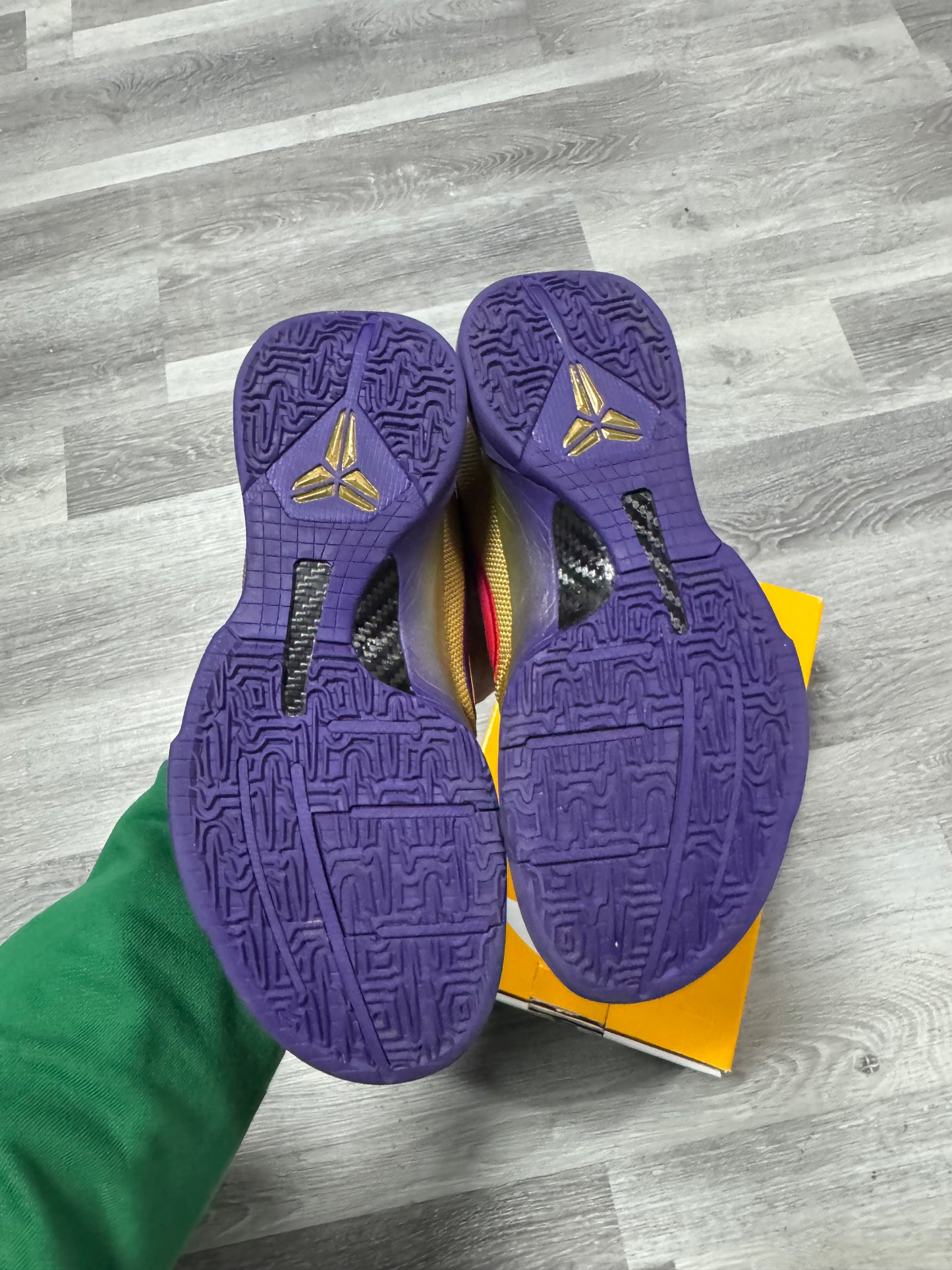 Kobe 5 UNDFTD Hall of Fame / Preowned