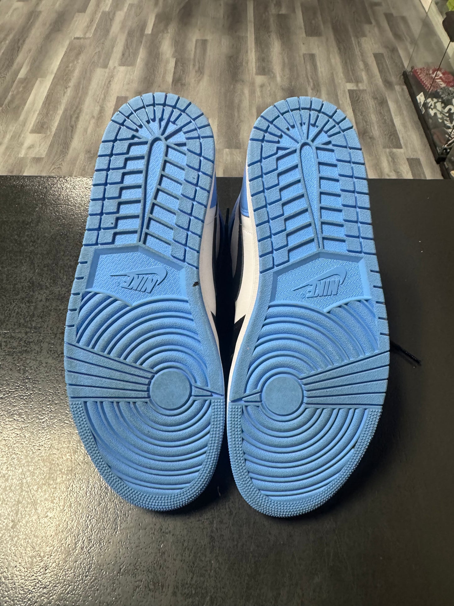 Jordan 1 UNC Toe / Preowned