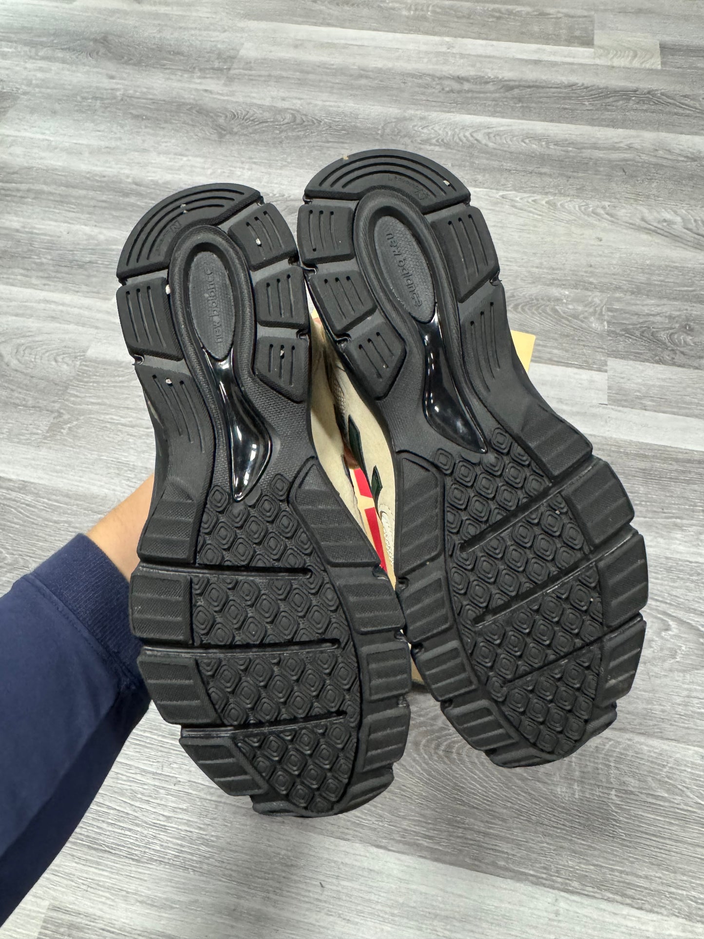 New Balance 990 Macadamia / Preowned