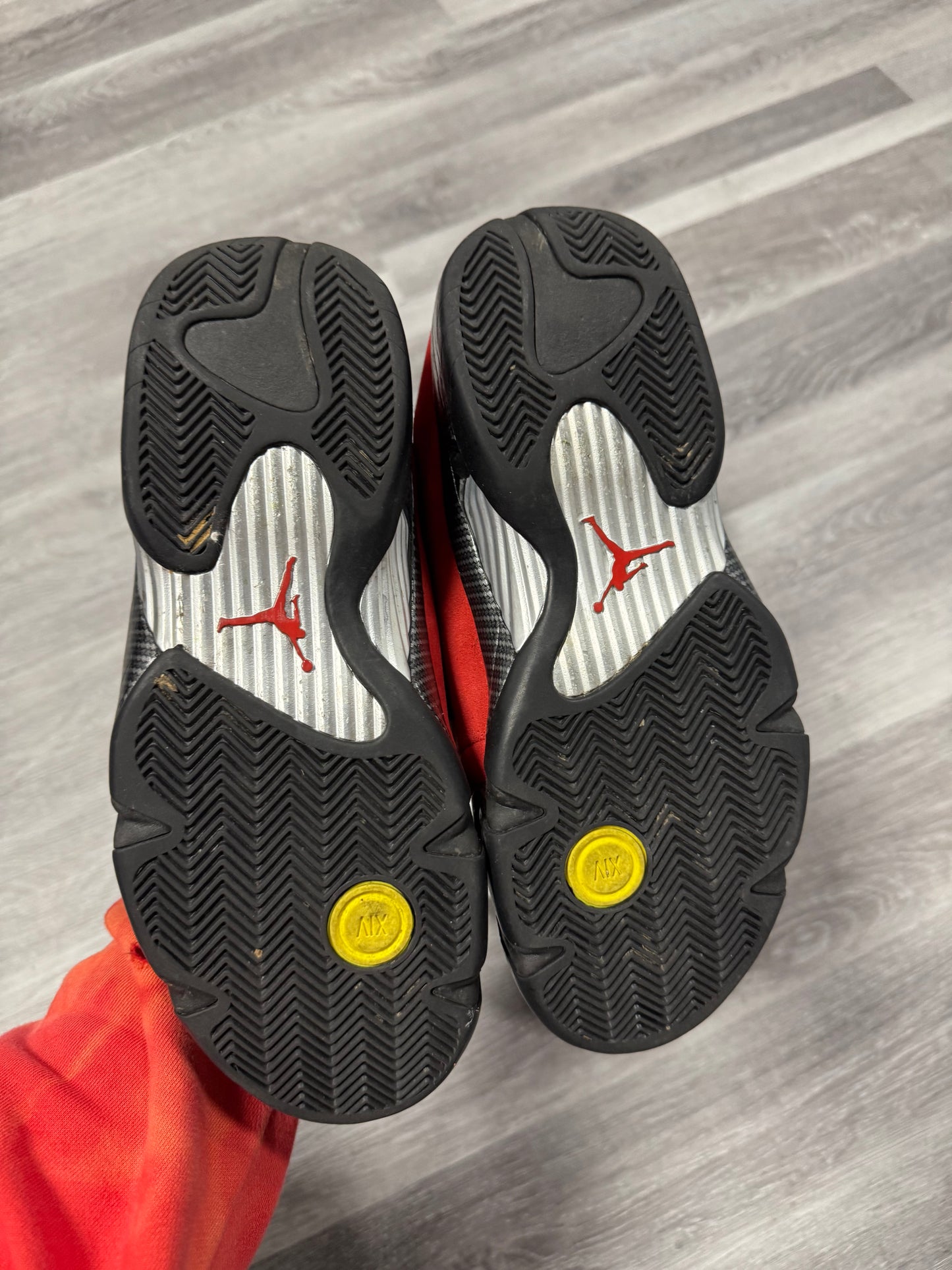 Jordan 14 Ferrari / Preowned