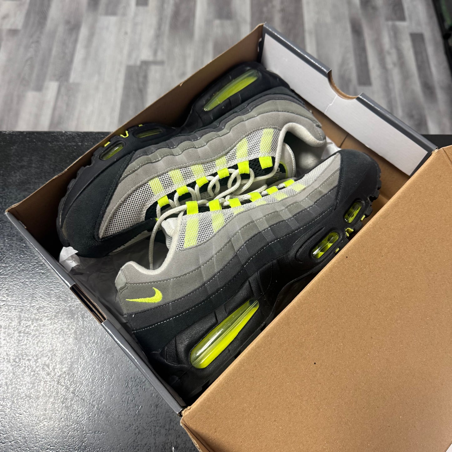 Air Max 95 Neon OG / Preowned