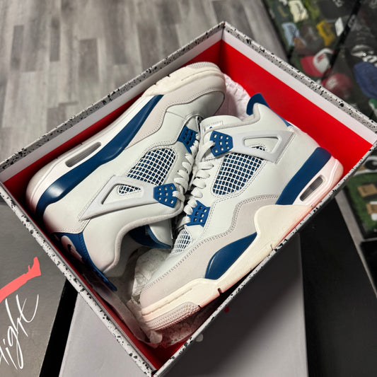 Jordan 4 Military Blue / Preowned