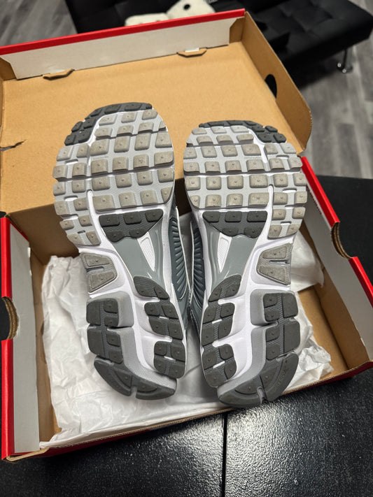 Nike Zoom Vomero 5 Cool Grey / Preowned