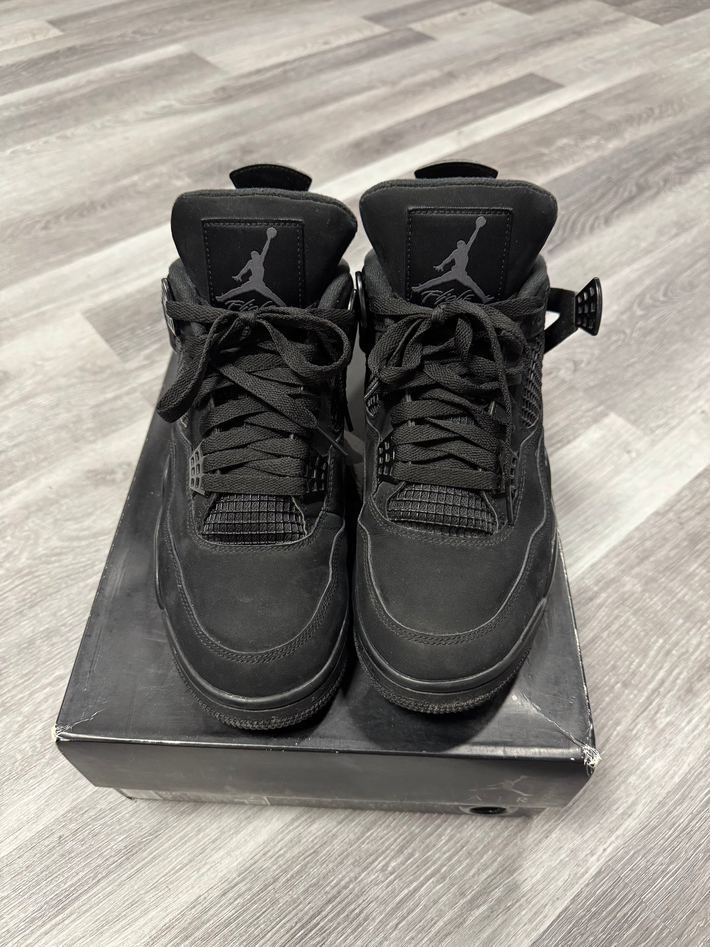 Jordan 4 Black Cat / Preowned