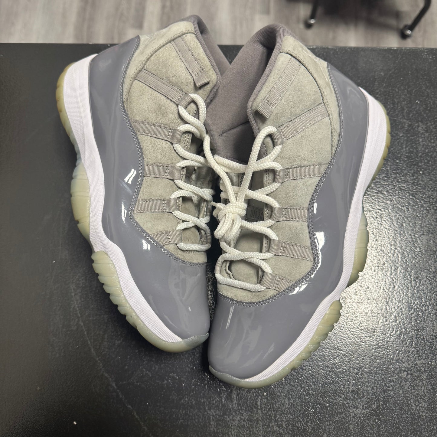 Jordan 11 Cool Grey / Preowned