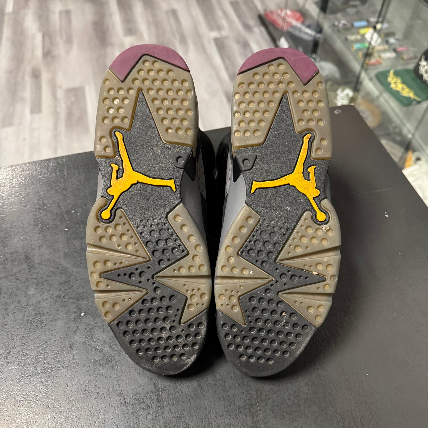 Jordan 6 Bordeaux / Preowned