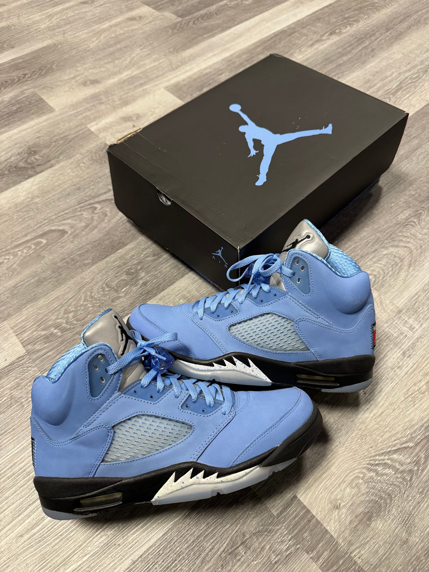 Jordan 5 UNC / Preowned