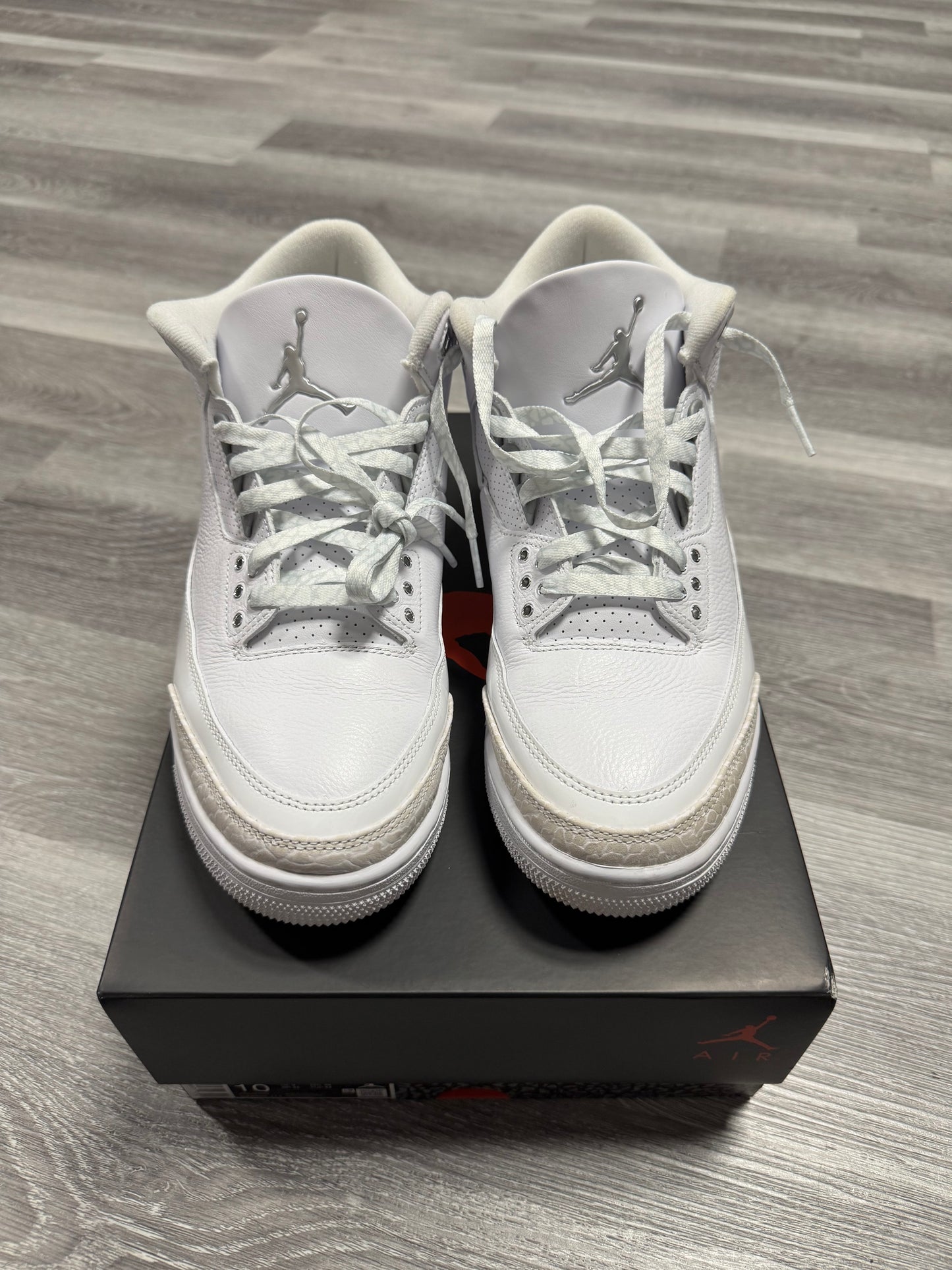 Jordan 3 Pure Money / Preowned