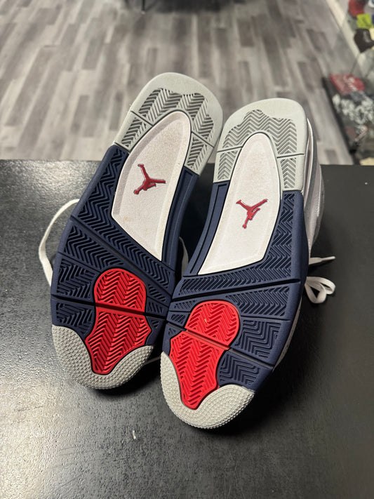 Jordan 4 Midnight Navy / Preowned