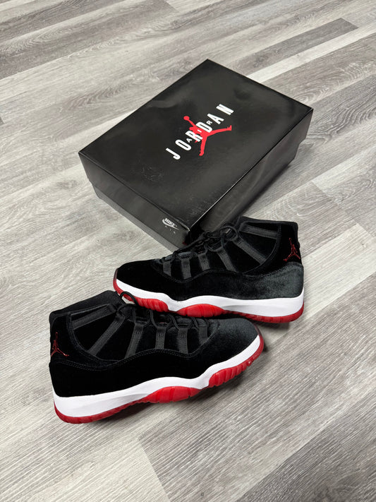 Jordan 11 Velvet Bred / Preowned
