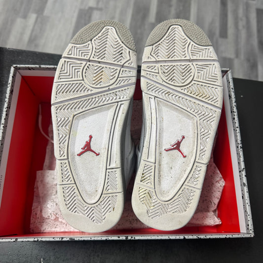 Jordan 4 White Oreo / Preowned