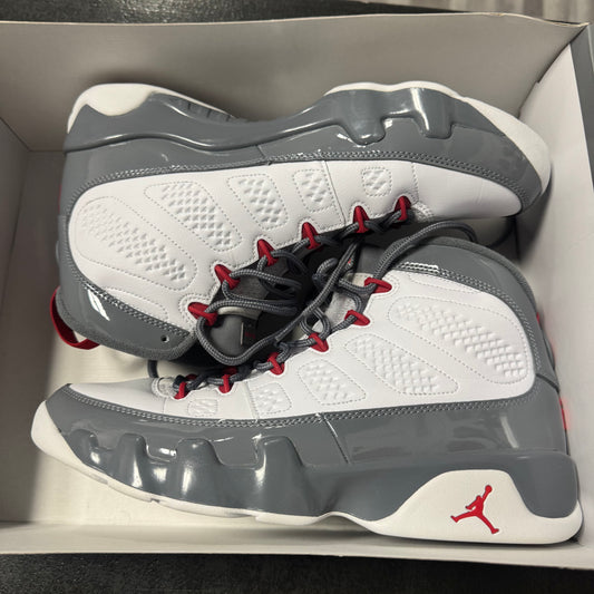 Jordan 9 Fire Red / Preowned