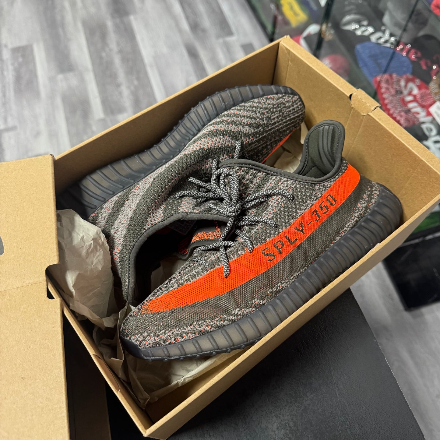 Yeezy 350 Carbon Beluga / Preowned