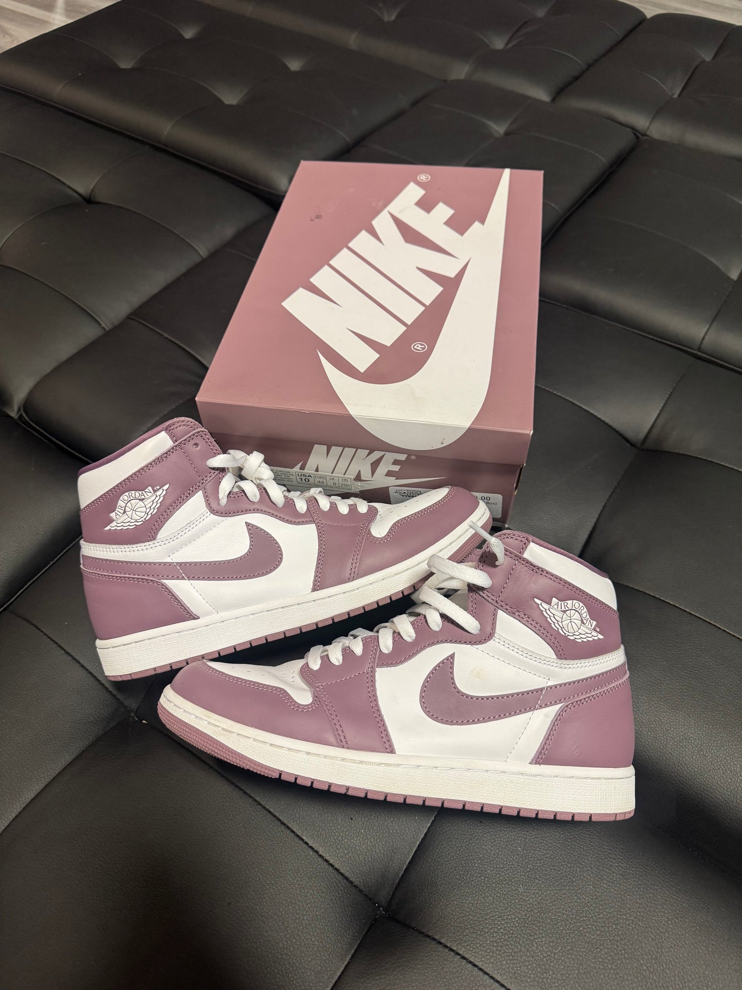 Jordan 1 Mauve / Preowned