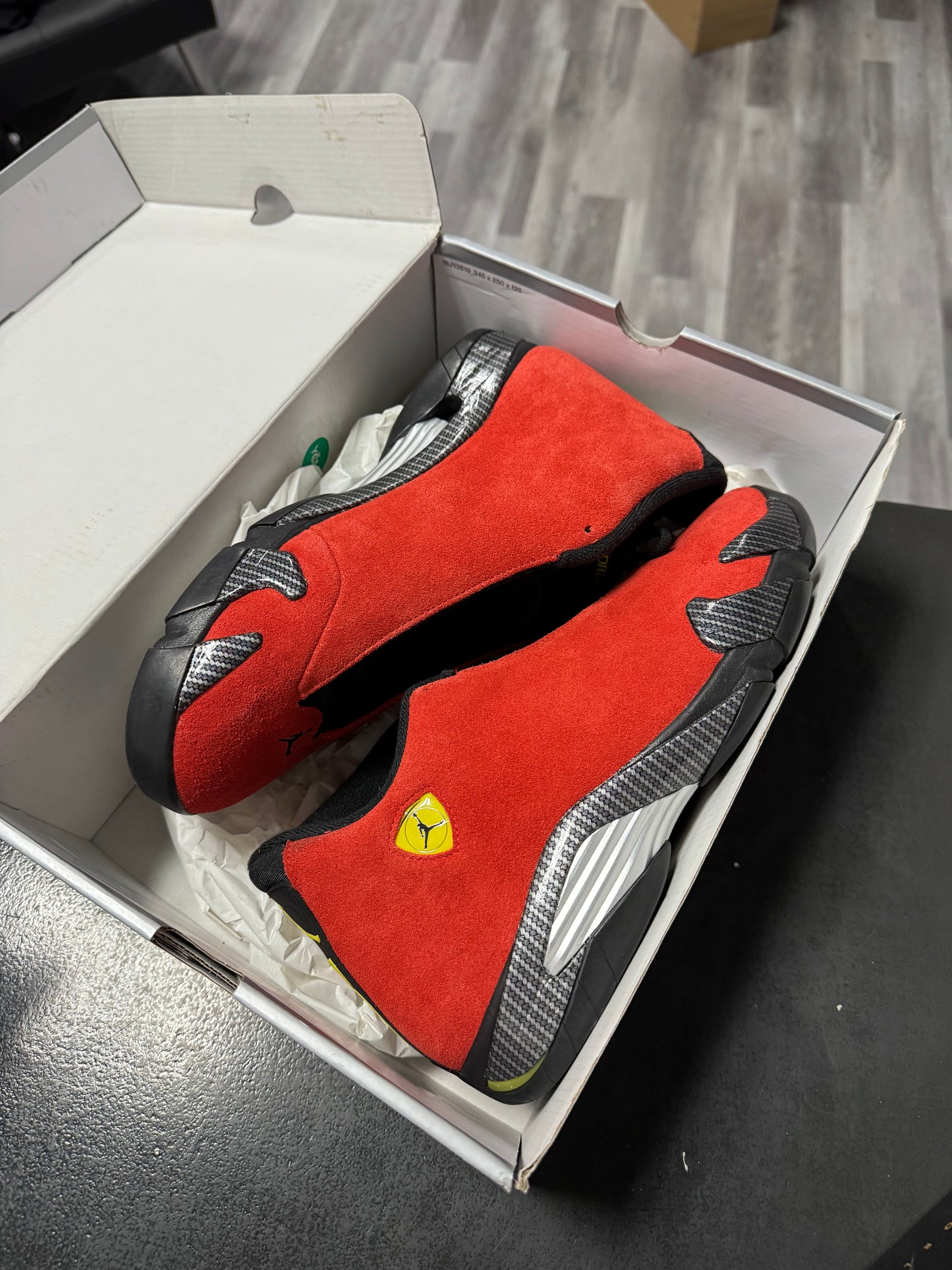 Jordan 14 Ferrari / Preowned