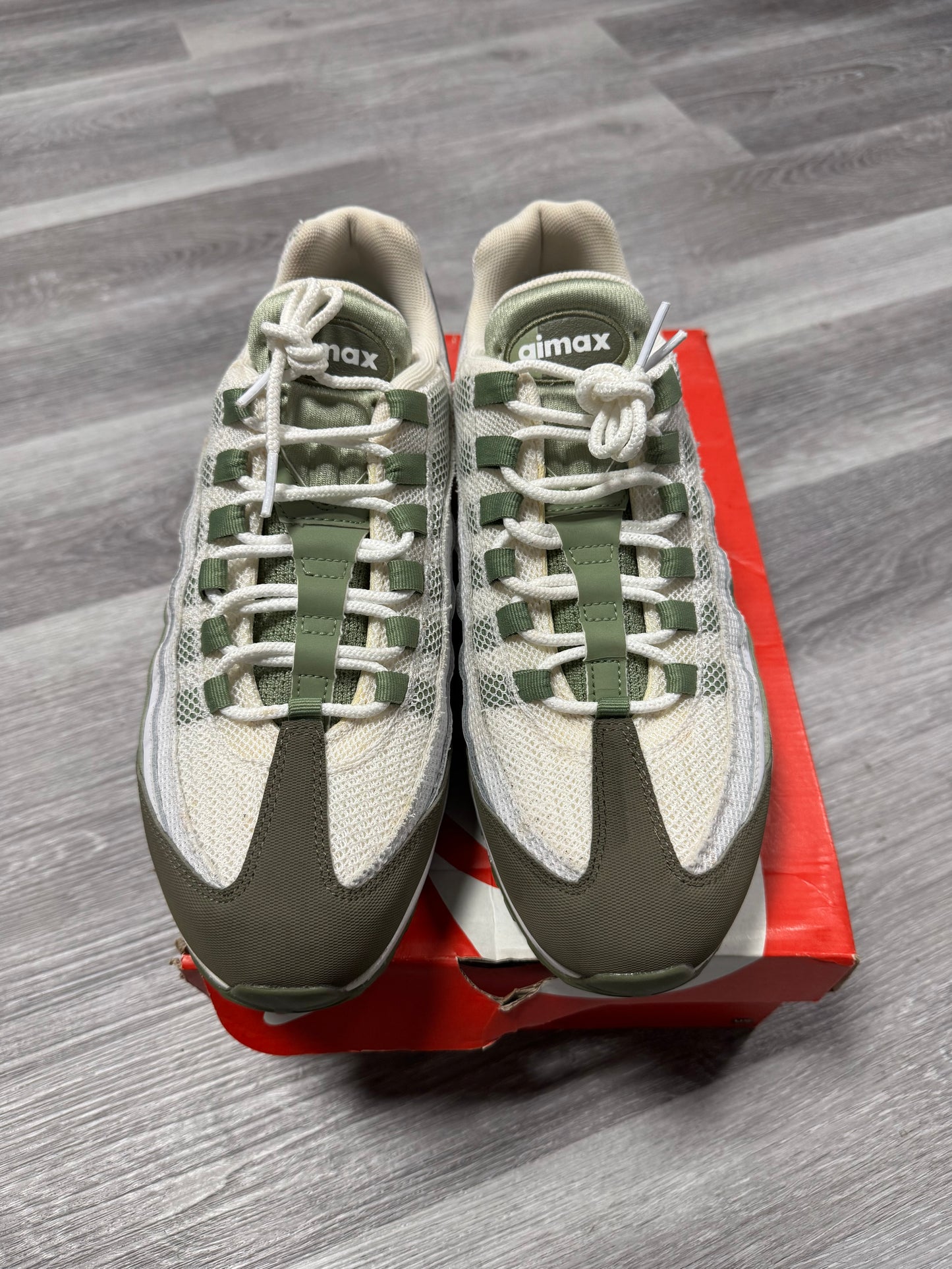Air Max 95 Medium Olive / Preowned