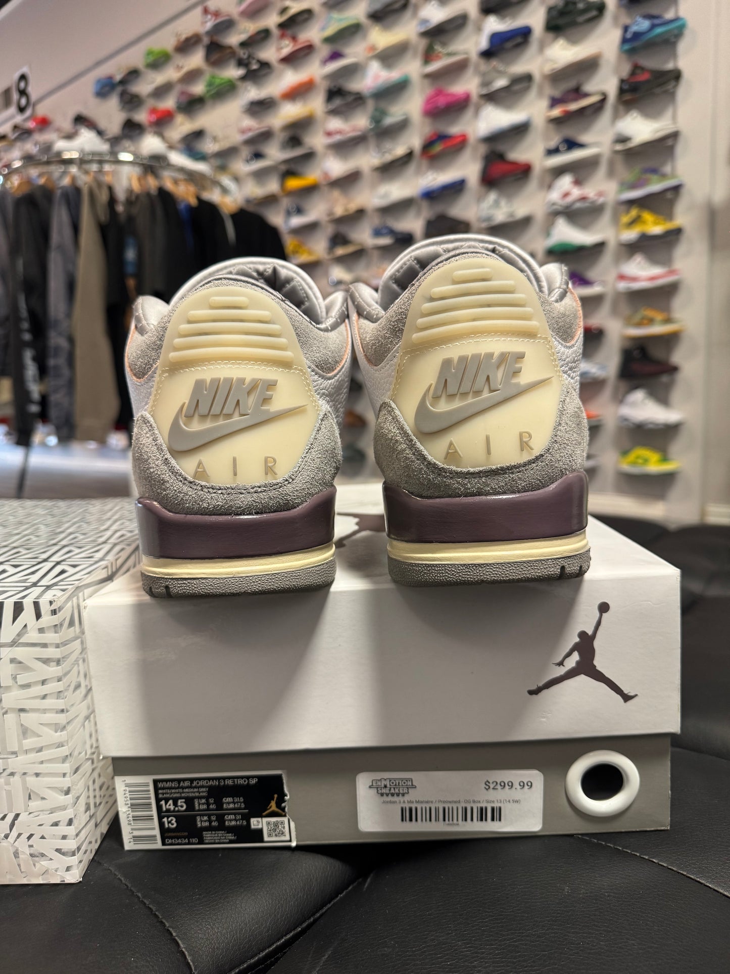 Jordan 3 A Ma Maniére / Preowned