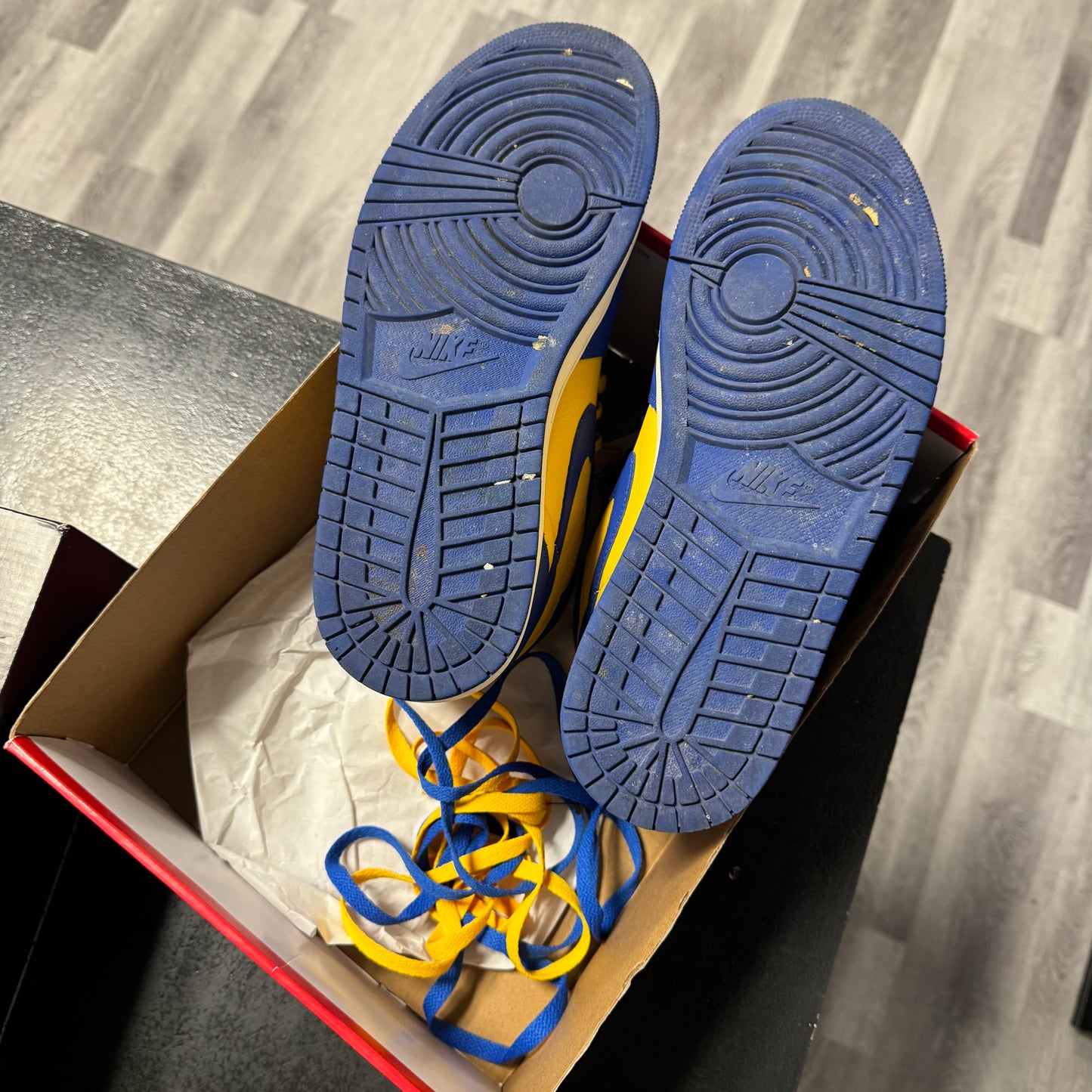 Jordan 1 Laney / Preowned