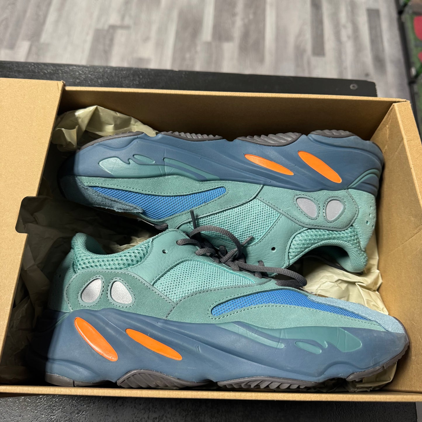 Yeezy 700 Faded Azure / Preowned