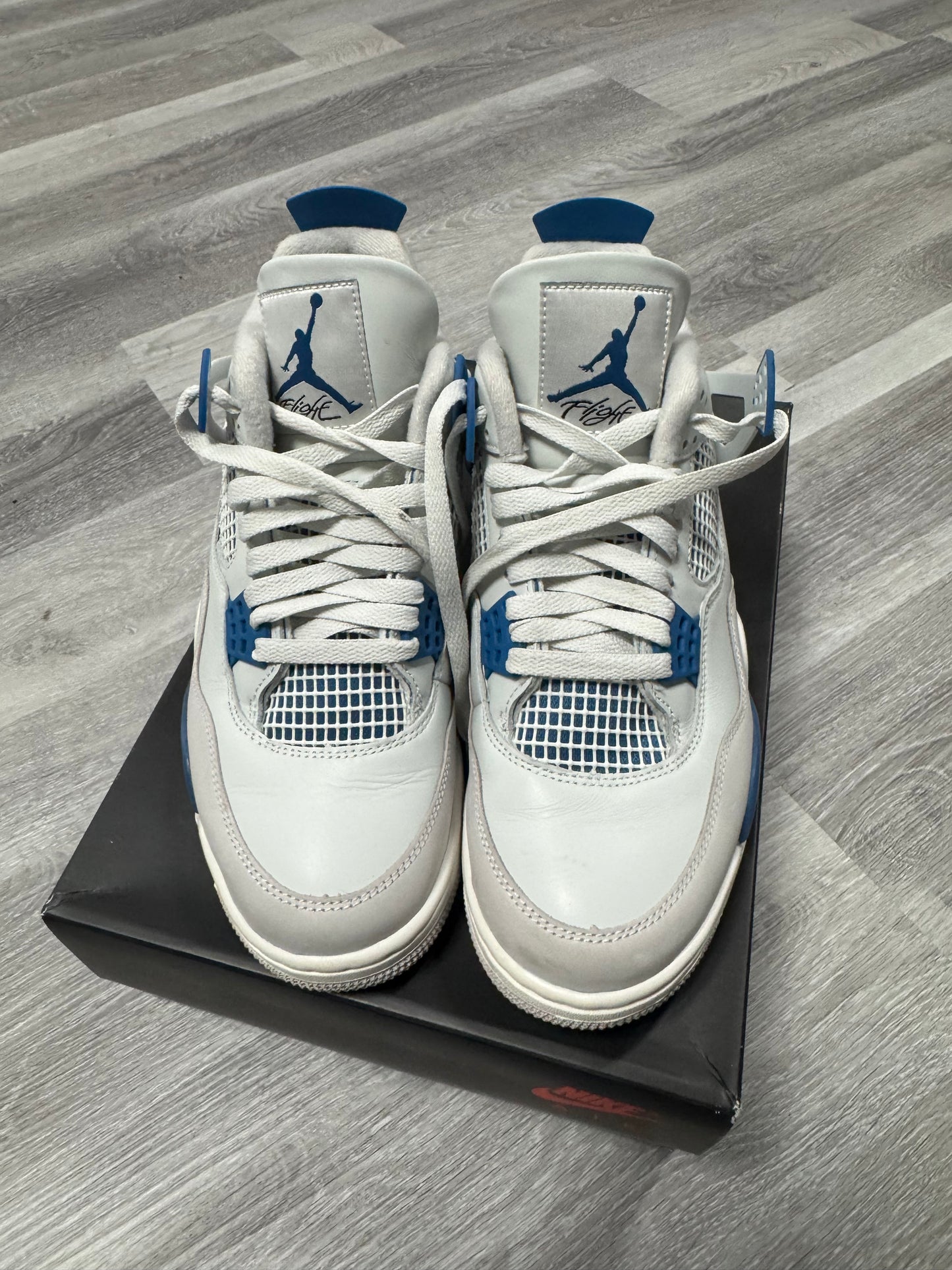 Jordan 4 Military Blue / Preowned