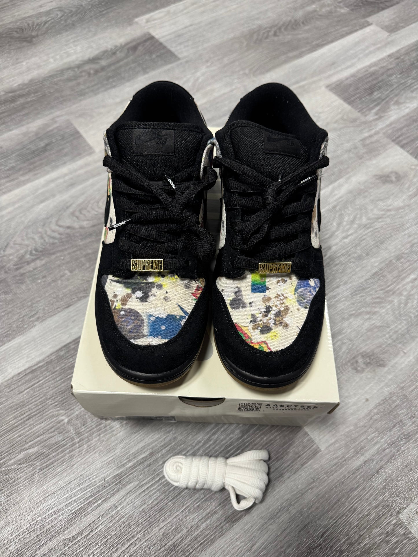 Dunk Low SB Supreme Rammellzee / Preowned